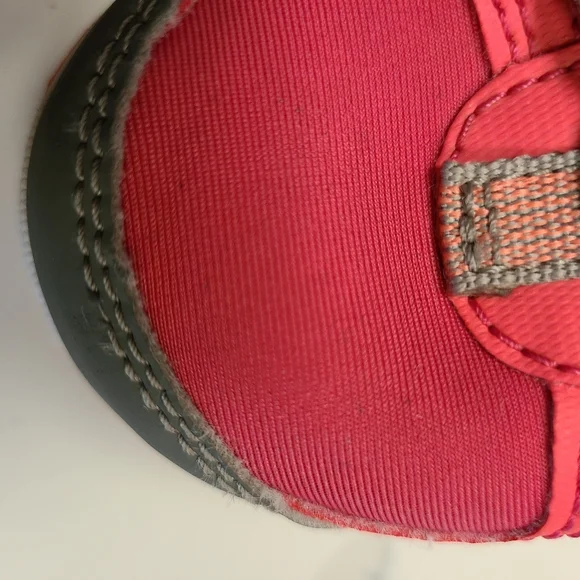 Columbia kids Water Outdoor Shoes Size 12 - Picture 16 of 16